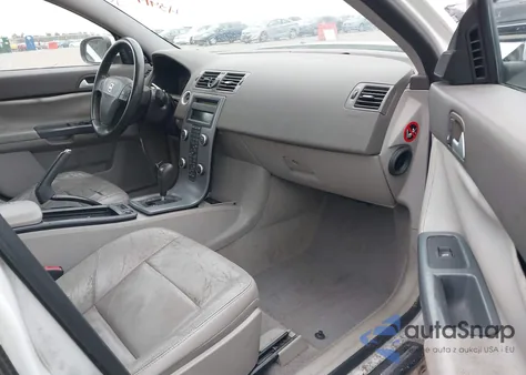 2008 Volvo S40 2.4I z USA, uszkodzony, nr VIN YV1MS382582375041